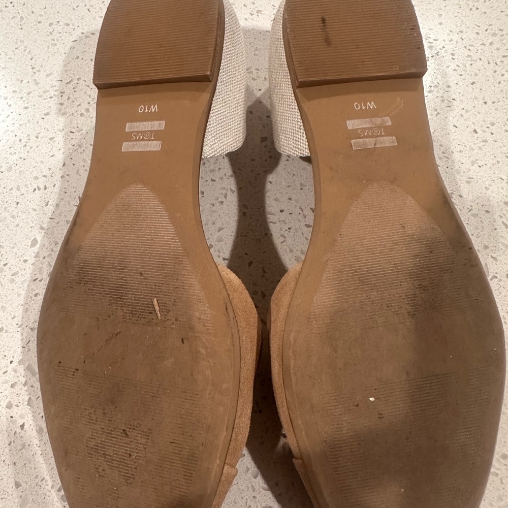 Shoes - Picture 7 of 7